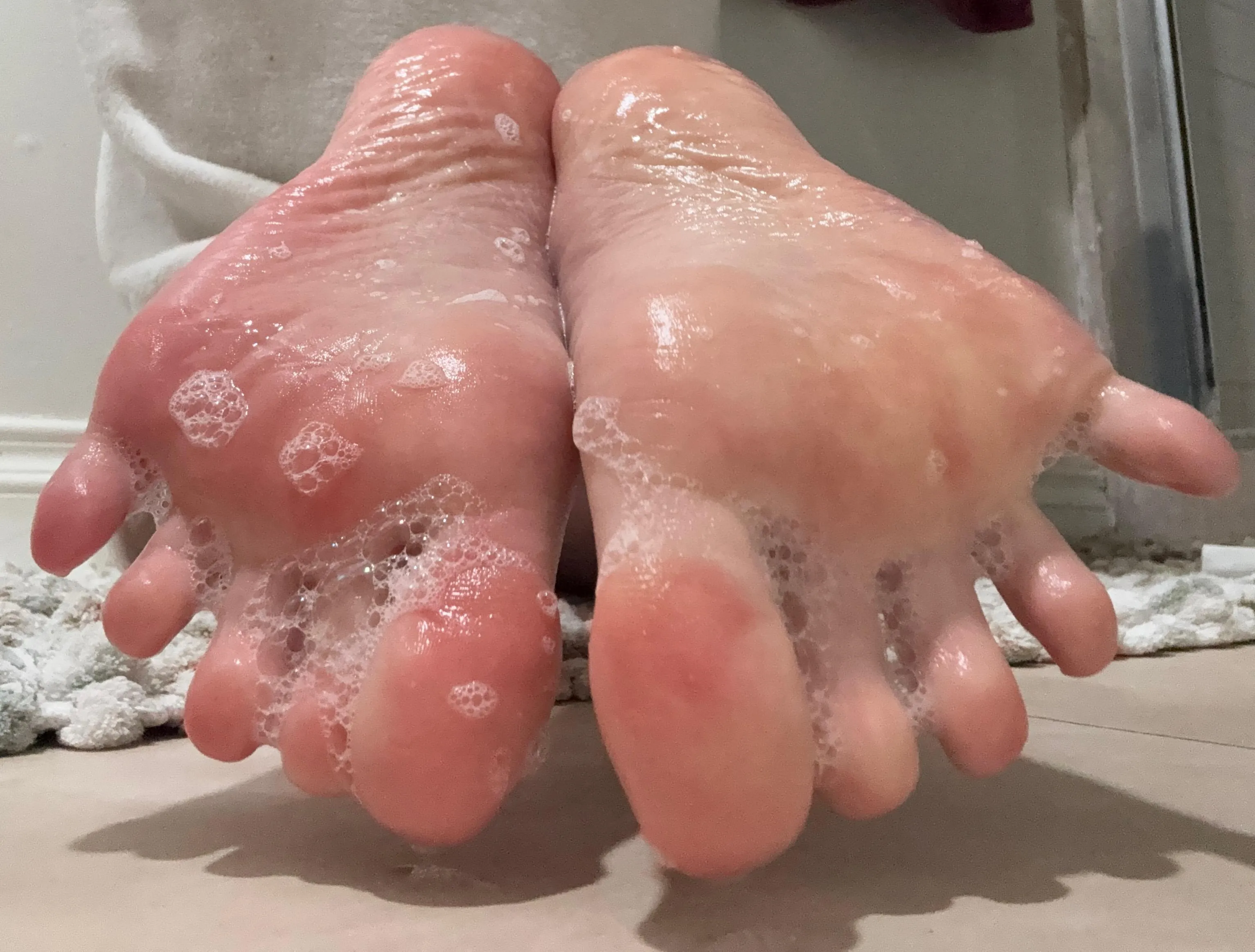 Do you like it when my asian feet gets all wet and soapy for you? :)
